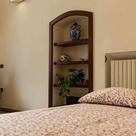 Charming Apartment Napoli Exterior foto